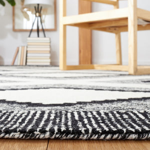 Safavieh Casablanca Hand‑Tufted Wool Rug Ivory & Black Boho Geometric Design Low Pile Durable Comfort 9'-0" x 12'-0" CSB225Z-9