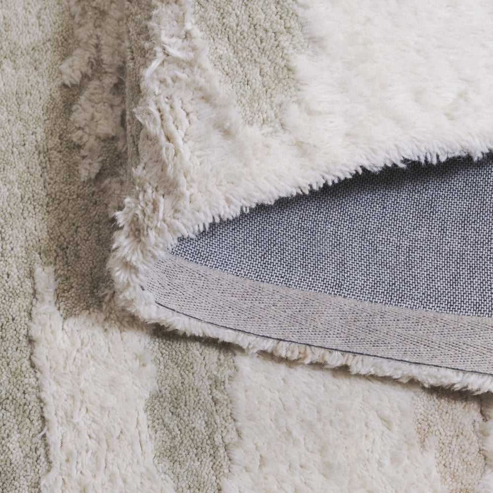 Safavieh Casablanca Hand-tufted Wool Area Rug - Modern Abstract Design For Elegant Home Decor & Comfort Ivory ,Sage Wool Pile Csb441a-4