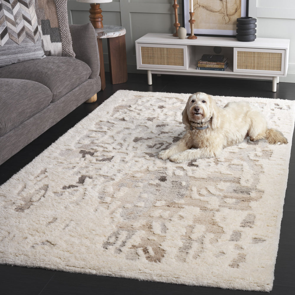 Safavieh Casablanca Hand-tufted Wool Runner Rug - Modern Abstract Design For Elegant Home Decor Enhancement Beige ,Ivory Wool Pile Csb443b-5