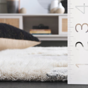 Safavieh Casablanca Hand-tufted Wool Area Rug - Luxurious Modern Design For Elegant Home Decor Atmosphere Grey ,Ivory Wool Pile Csb444f-4