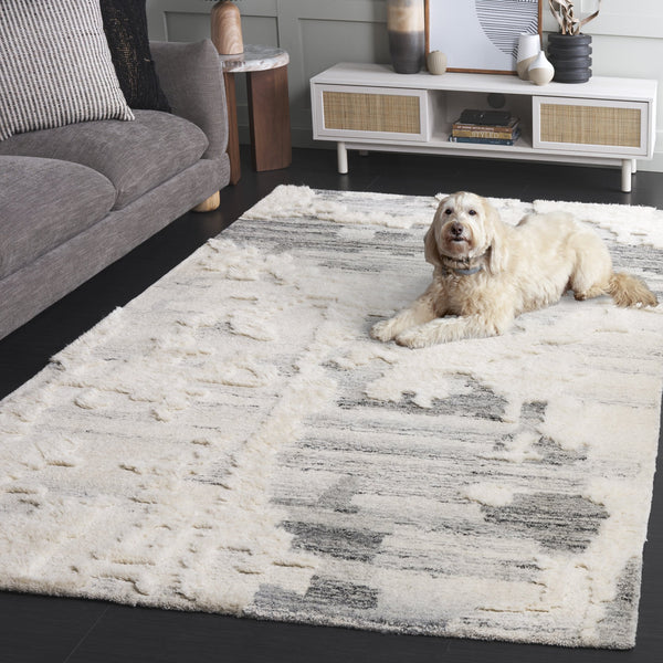 Safavieh Casablanca Modern Hand-tufted Runner Rug - Luxurious Wool Pile For Elegant Home Décor Upgrade Grey ,Ivory Wool Pile Csb444f-5