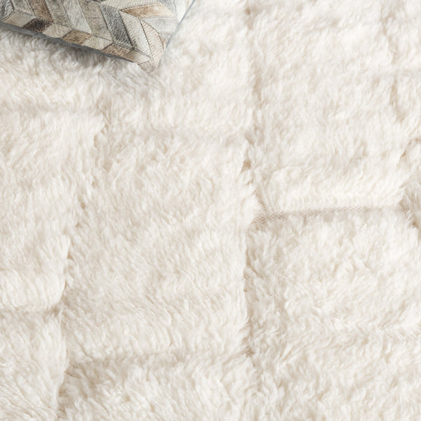 Safavieh Casablanca Hand-woven Wool Area Rug – Elegant Modern Design For Living Room Or Bedroom Decor Ivory Wool Pile Csb471a-3