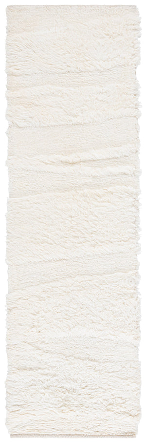 Safavieh Casablanca Exquisite Handcrafted Wool Area Rug - Modern Design With Soft Plush Texture For Any Space Ivory Wool Pile Csb473a-8