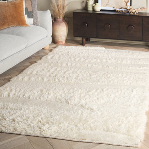 Safavieh Casablanca Hand-woven Wool Runner Rug - Luxurious Plush Texture For Elegant Home Decor Solutions Ivory Wool Pile Csb473a-5
