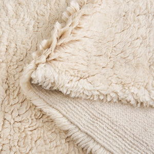 Safavieh Casablanca Elegant Hand-woven Area Rug For Modern Spaces - Cozy Wool Pile With Timeless Design Beige ,Ivory Wool Pile Csb475b-3