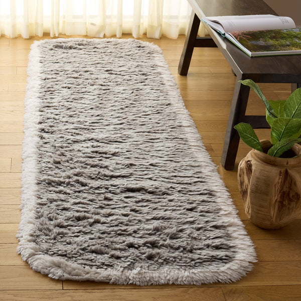 Safavieh Casablanca Elegant Hand-woven Area Rug For Modern Spaces - Cozy Wool Pile With Timeless Design Grey ,Ivory Wool Pile Csb475f-4