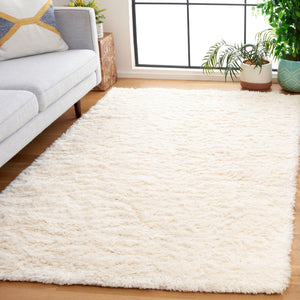 Safavieh Casablanca Handwoven Ivory Wool Rug 8X10 — Luxuriously Soft 1.75" Pile, Artisanal Indian Craftsmanship 2'-3" x 5'-0" CSB499A-25