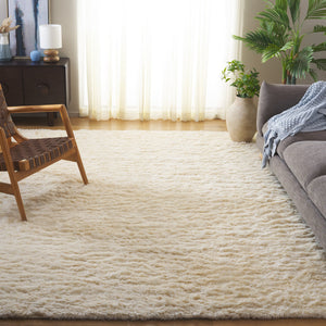 Safavieh Casablanca Handwoven Ivory Wool Rug 8X10 — Plush 1¾" Pile, Artisanal Indian Craftsmanship, Cozy Elegance 10'-0" x 14'-0" CSB499A-10