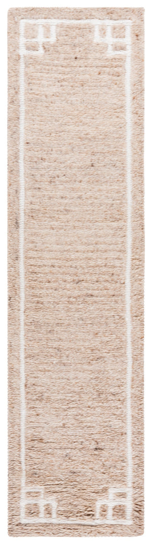 Safavieh Casablanca Hand-tufted Runner Rug | Elegant Wool & Cotton Blend For Timeless Home Comfort & Style Beige ,Ivory 90% Wool & 10% Cotton Csb788b-29