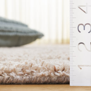 Safavieh Casablanca Hand-tufted Runner Rug | Elegant Wool & Cotton Blend For Timeless Home Comfort & Style Beige ,Ivory 90% Wool & 10% Cotton Csb788b-5