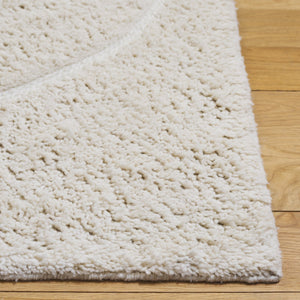 Safavieh Casablanca Elegant Hand-tufted Runner Rug For Home Decor – Soft Wool Blend, Perfect Accent Piece Ivory 90% Wool & 10% Cotton Csb789a-5