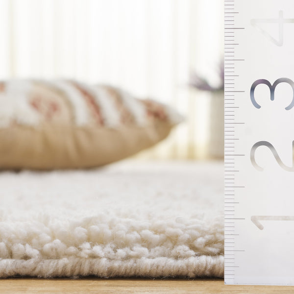 Safavieh Casablanca Hand-tufted Area Rug In Soft Neutral Shade For Elegance And Comfort In Any Room Ivory 90% Wool & 10% Cotton Csb789a-8