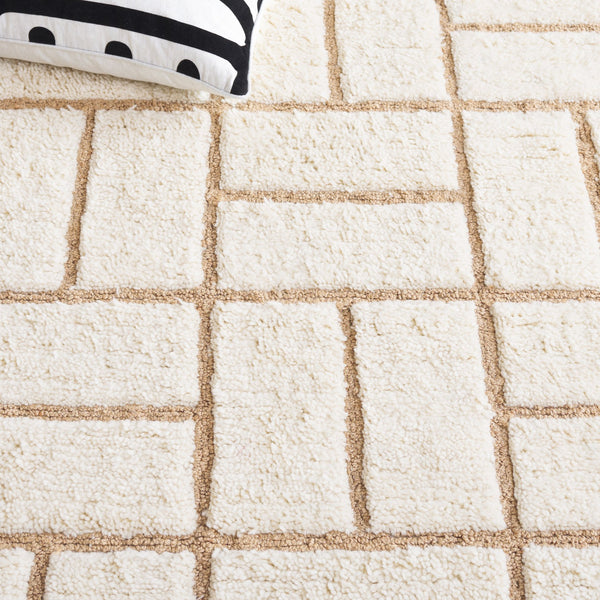 Safavieh Casablanca Handwoven Area Rug - Elegant Wool & Jute Blend, Modern Geometric Design For Cozy Spaces Natural ,Ivory 90% Wool,10% Jute Csb795a-6sq