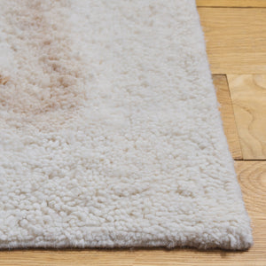 Safavieh Casablanca Hand-tufted Runner Rug - Elegant Wool Blend For Stylish Home Decor In Warm Tones Beige ,Ivory 90% Wool & 10% Cotton Csb797b-5