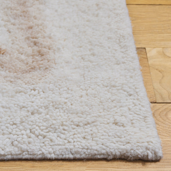 Safavieh Casablanca Hand-tufted Area Rug – Elegant Wool Blend For Living Room, Bedroom, Or Hallway Decor Beige ,Ivory 90% Wool & 10% Cotton Csb797b-3