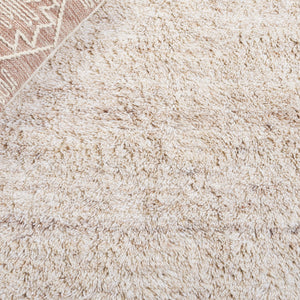 Safavieh Casablanca Hand-tufted Area Rug From India - Elegant Wool And Cotton Blend For Timeless Home Decor Beige ,Ivory 90% Wool & 10% Cotton Csb798b-6