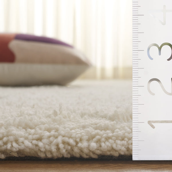 Safavieh Casablanca 5' X 8' Hand-tufted Ivory Red Area Rug - Luxurious Medium Pile, Durable & Stylish Home Accent Ivory ,Red 80% Wool,20% Cotton Csb922a-5