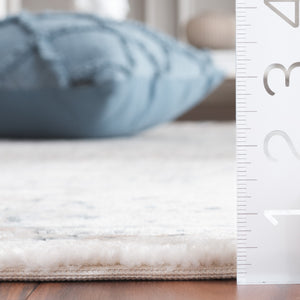 Safavieh Cosmopolitan Elegant Area Rug In Cream And Beige - Luxurious Design For Timeless Home Decor Style Cream ,Beige 50% Polyester,50% Polypropylene Csmb671a-9