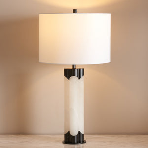 Safavieh CHAVEZ Alabaster Table Lamp - Modern Design with Warm Glow for Stylish Living Rooms and Bedrooms White / Black CTL1038C