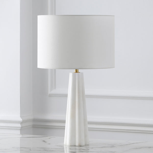 Safavieh Ophelie Alabaster Table Lamp - Elegant Iron Design With Unique Alabaster Base For Inviting Ambiance White Alabaster ,Iron ,Shade Ctl1083a