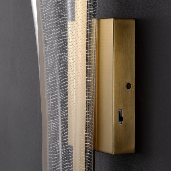 Safavieh Fenric Acrylic Wall Sconce Clear With Gold Accents — Slim Vertical Led-Ready Accent Lighting Fixture CTL1110A
