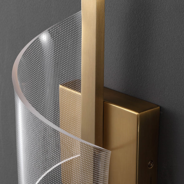 Safavieh Leighton Acrylic Wall Sconce With Clear Acrylic Diffuser And Gold Accents For Warm Ambient Glow CTL1111A