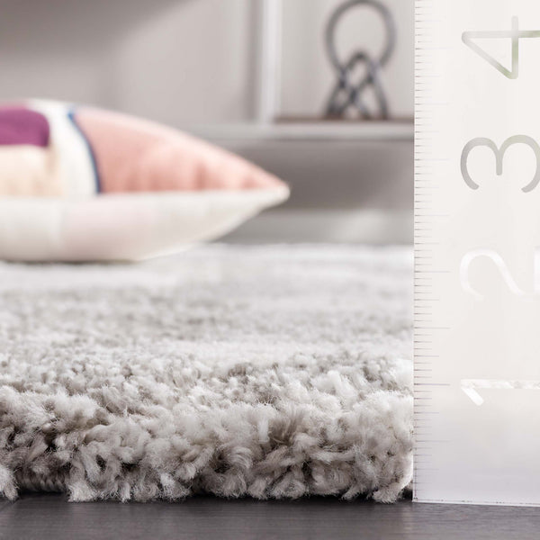 Safavieh Century 326 Power Loomed Contemporary Rug Grey / Ivory 5'-3" x 7'-7"