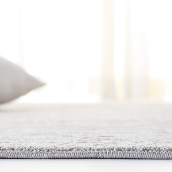 Safavieh Culture 1526a Luxurious Light Grey Area Rug For Modern Decor, Soft Polyester Blend, Stylish Comfort Light Grey 90% Polyester,10% Polypropylene Cul1526a-5