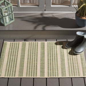 Safavieh Courtyard Stylish Black And Bone Rug - Durable, Versatile Design For Indoor And Outdoor Spaces Navy ,Beige 88% Polypropylene,12% Polyester Cy6062-268-68