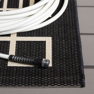 Safavieh Courtyard Elegant Geometric Area Rug In Navy And Beige - Perfect For Sophisticated Living Spaces Navy ,Light Beige 88% Polypropylene,12% Polyester Cy6406-258-6