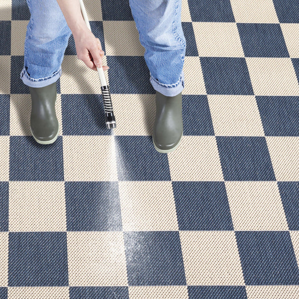 Safavieh Courtyard Chic Power Loomed Area Rug For Indoor And Outdoor Spaces, Durable Design In Red And Beige Navy ,Beige 88% Polypropylene,12% Polyester Cy6442-25821-2