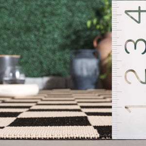 Safavieh Courtyard Chic Power Loomed Area Rug For Indoor And Outdoor Spaces, Durable Design In Red And Beige Navy ,Beige 88% Polypropylene,12% Polyester Cy6442-25821-2