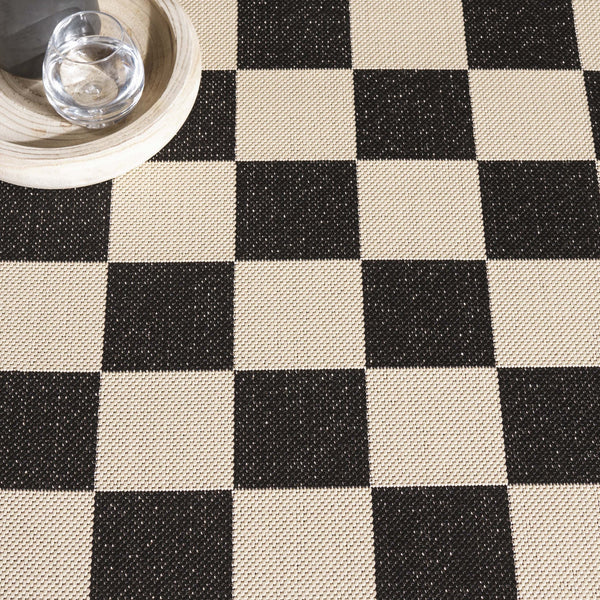 Safavieh Courtyard Chic Power Loomed Area Rug For Indoor And Outdoor Spaces, Durable Design In Red And Beige Navy ,Beige 88% Polypropylene,12% Polyester Cy6442-25821-2