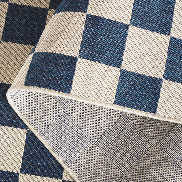 Safavieh Courtyard Chic Power Loomed Area Rug For Indoor And Outdoor Spaces, Durable Design In Red And Beige Navy ,Beige 88% Polypropylene,12% Polyester Cy6442-25821-2