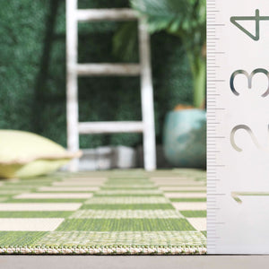 Safavieh Courtyard Chic Power Loomed Area Rug For Indoor And Outdoor Spaces, Durable Design In Red And Beige Navy ,Beige 88% Polypropylene,12% Polyester Cy6442-25821-2