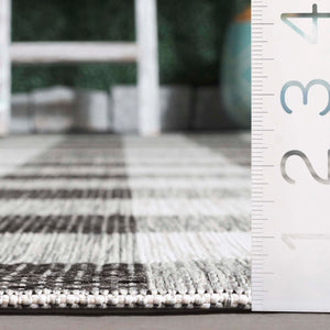 Safavieh Courtyard Chic Power Loomed Area Rug For Indoor And Outdoor Spaces, Durable Design In Red And Beige Navy ,Beige 88% Polypropylene,12% Polyester Cy6442-25821-2