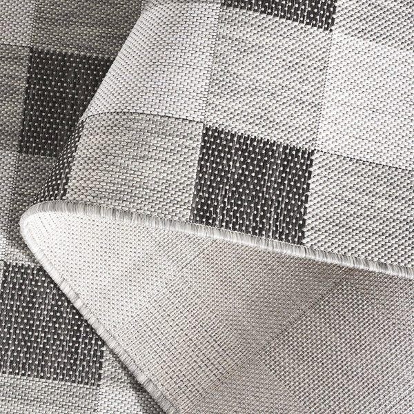 Safavieh Courtyard Chic Power Loomed Area Rug For Indoor And Outdoor Spaces, Durable Design In Red And Beige Navy ,Beige 88% Polypropylene,12% Polyester Cy6442-25821-2