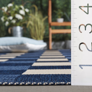 Safavieh Courtyard Checkered Area Rug - Elegant Indoor/Outdoor Accent For Home Décor And Comfort Navy ,Beige 88% Polypropylene,12% Polyester Cy6443-25821-5