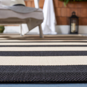 Safavieh Courtyard 6812 Power Loomed Indoor / Outdoor Rug Beige / Black 7'-10" x 7'-10" Square