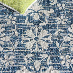 Safavieh Courtyard Exquisite Floral Area Rug – Timeless Elegance For Indoor & Outdoor Spaces, Eco-friendly Design Black ,Light Grey 85.4% Polypropylene,10.4% Polyester,4.2% Latex Cy8064-37621-3