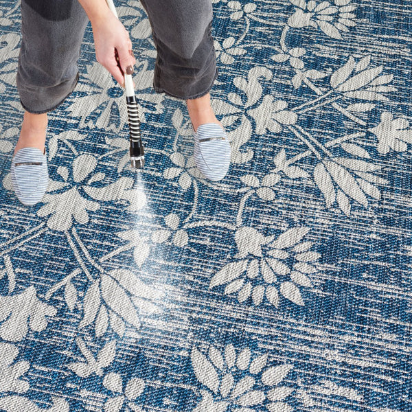 Safavieh Courtyard Exquisite Floral Area Rug – Timeless Elegance For Indoor & Outdoor Spaces, Eco-friendly Design Black ,Light Grey 85.4% Polypropylene,10.4% Polyester,4.2% Latex Cy8064-37621-3