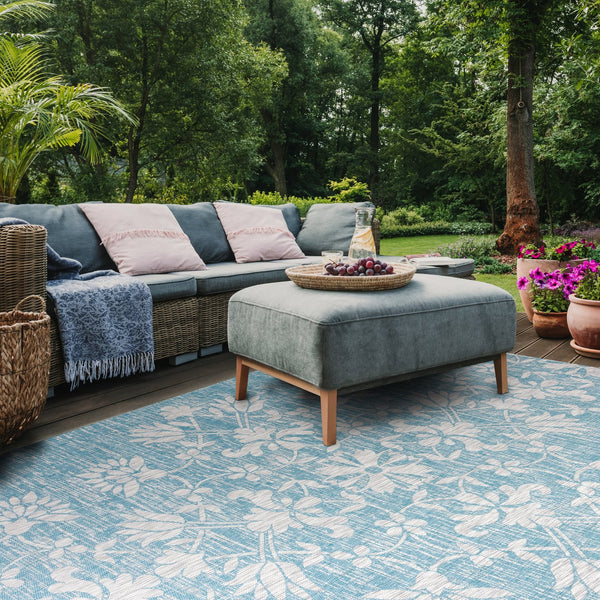 Safavieh Courtyard Exquisite Floral Area Rug – Timeless Elegance For Indoor & Outdoor Spaces, Eco-friendly Design Black ,Light Grey 85.4% Polypropylene,10.4% Polyester,4.2% Latex Cy8064-37621-3