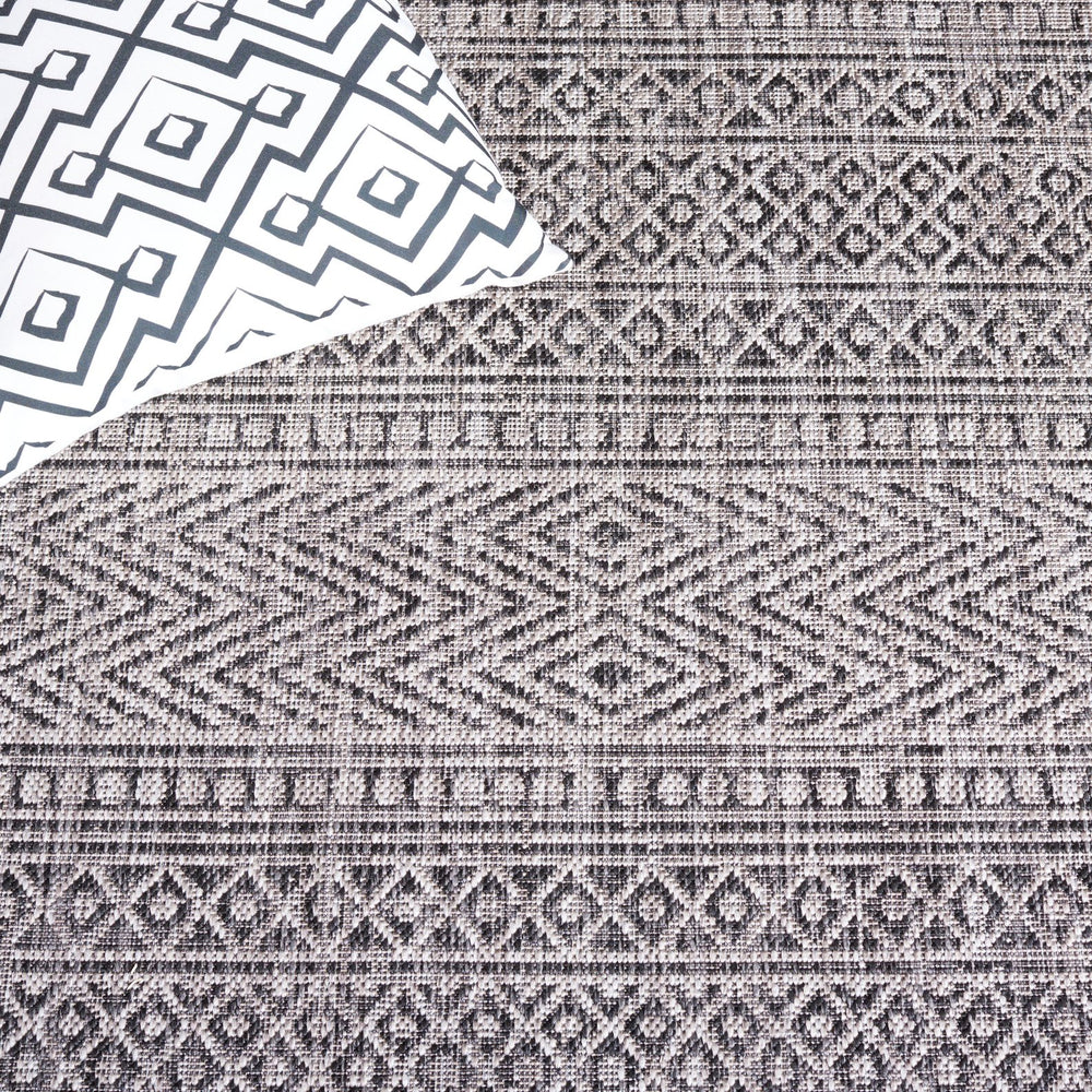 Safavieh Courtyard Elegant Indoor/Outdoor Area Rug With Tribal Motifs - Durable, Eco-friendly, Timeless Design Navy ,Grey 88% Polypropylene,12% Polyester Cy8081-36821-6