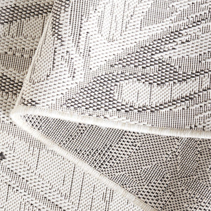 Safavieh Courtyard 8127 PowerLoomed Indoor / Outdoor Rug Ivory / Black CY8127-537-5