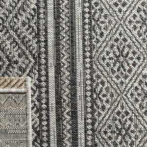 Safavieh Courtyard 8168 Power Loomed Indoor / Outdoor Rug Black / Grey 10' x 14'