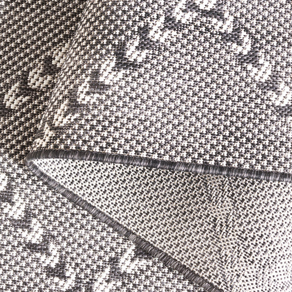 Safavieh Courtyard Exquisite Powerloomed Area Rug – Sophisticated Navy/Ivory Design For Indoor/Outdoor Spaces Navy ,Ivory 88% Polypropylene,12% Polyester Cy8234-534-810