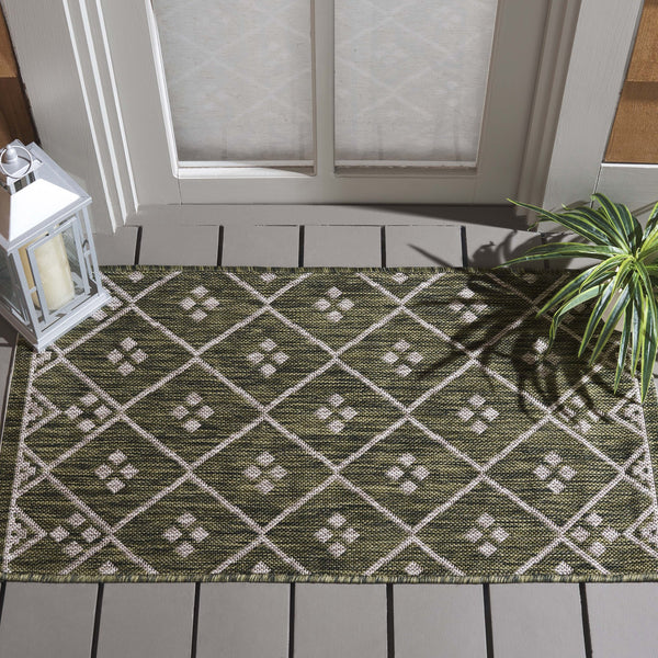 Safavieh Courtyard Elegant Geometric Pattern Area Rug For Modern Homes - Versatile Indoor/Outdoor Decor Ivory ,Black 88% Polypropylene,12% Polyester Cy8303-536-7r