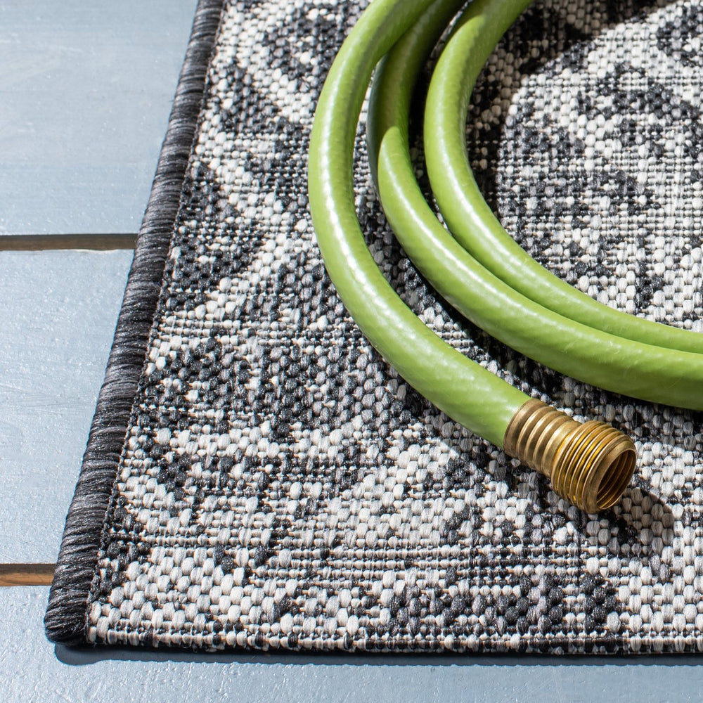 Safavieh Courtyard Contemporary Area Rug - Elegant Black And Grey Geometric Design For Indoor & Outdoor Spaces Black ,Grey 88% Polypropylene,12% Polyester Cy8380-37621-29