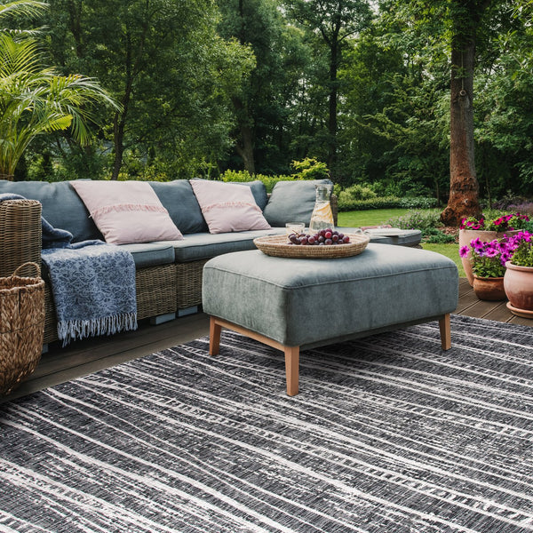 Safavieh Courtyard Elegant Abstract Area Rug - Durable Power-loomed Design For Indoor & Outdoor Spaces Black ,Ivory 88% Polypropylene,12% Polyester Cy8395-36621-29