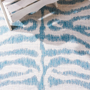 Safavieh Courtyard Contemporary Grey And Black Runner Rug - Stylish Indoor/Outdoor Area Rug For Modern Spaces Ivory ,Navy 88% Polypropylene,12% Polyester Cy8444-53412-4